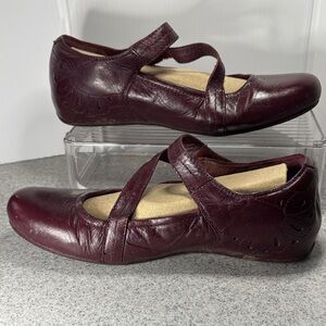 Rockport Cobb Hill Elegant Burgundy‎ Women's Shoes. Hook and loop close fc5